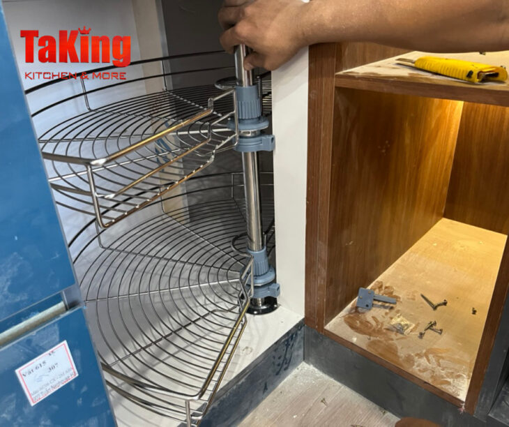 Mâm xoay góc 180 độ cao cấp, bền đẹp TaKing Mâm xoay góc 180 độ cao cấp, bền đẹp TaKing