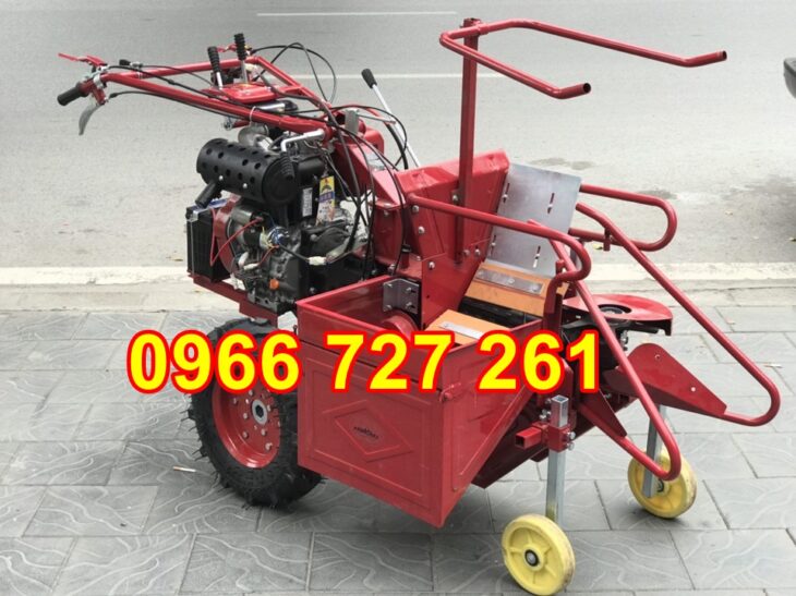 Máy thu hoạch ngô, máy thu hoạch bắp đa năng chạy dầu đề điện Kawasaki KW120D