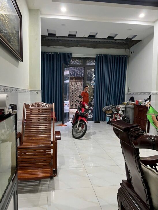 Bán nhà 2 tầng 4x17m giá 4,75 tỷ Đường Hiệp Thành 5