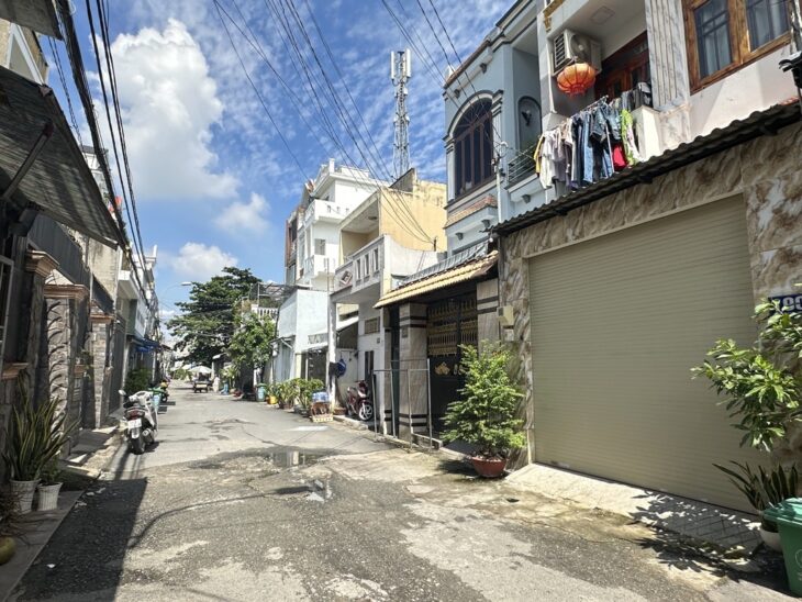 Bán nhà 2 tầng 4x17m giá 4,75 tỷ Đường Hiệp Thành 5