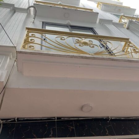 BÁN NHÀ KĐT VĂN PHÚ – VỊ TRÍ VÀNG GẦN CÔNG VIÊN – CÁCH Ô TÔ 50M