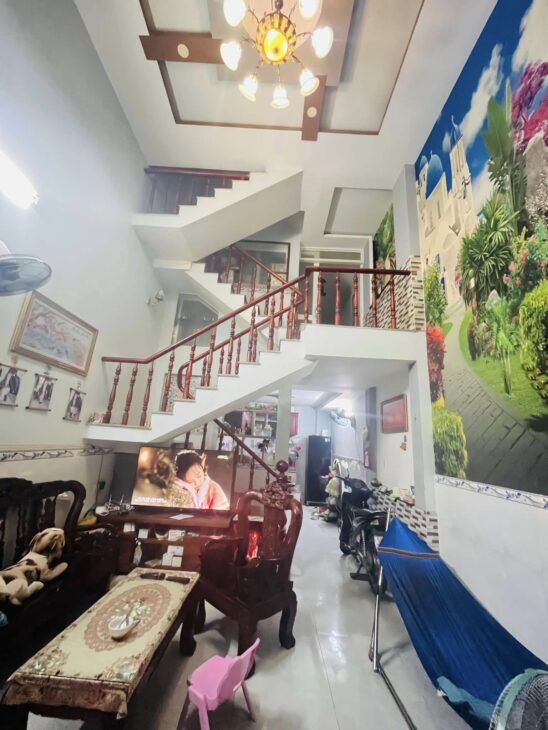 NHÀ 4 Tầng – hẻm XE HƠI Thông – Gần chợ ĐÔNG QUANG – BÙI VĂN NGỮ. QUẬN 12 – CHỈ 4,35 tỷ.