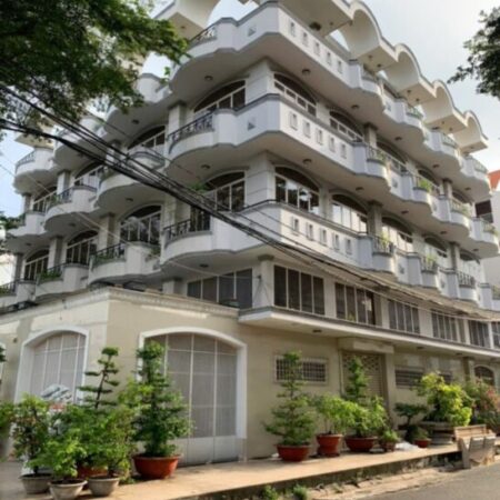 Bán toà nhà 5 lầu góc 2 mặt tiền kinh doanh đường Vành Đai Trong DT 18x25m khu Tên Lửa, Bình Trị