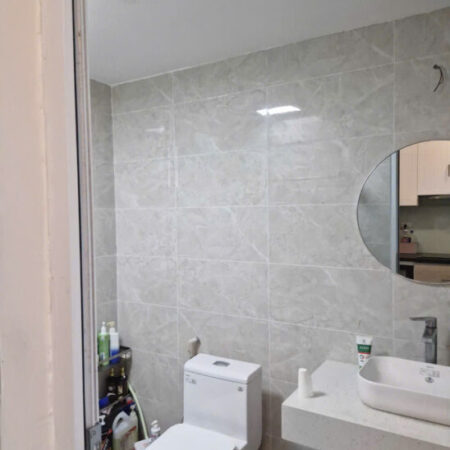 Gia đình cần bán căn hộ 117m2 3 ngủ ban công Đông Nam full đồ Intracom 1 Trung Văn