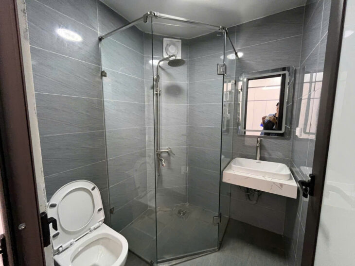 Bán nhà đẹp Đường Láng, TRUNG TÂM, CÔNG VIÊN, BỆNH VIỆN, 37m2 x 4 tầng x MT 5,9m x hơn 5 tỷ.