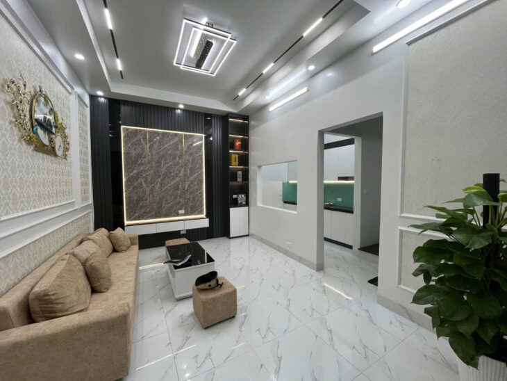 Bán nhà đẹp Đường Láng, TRUNG TÂM, CÔNG VIÊN, BỆNH VIỆN, 37m2 x 4 tầng x MT 5,9m x hơn 5 tỷ.