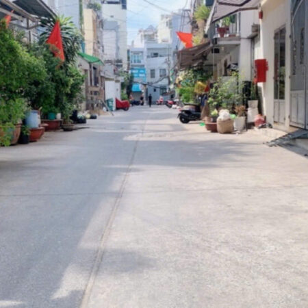 Ngay Big C Tô Hiến Thành Quận 10, 3.7×27 nở hậu, 2 tầng, xe tải tới nhà chỉ 12.5 tỷ.