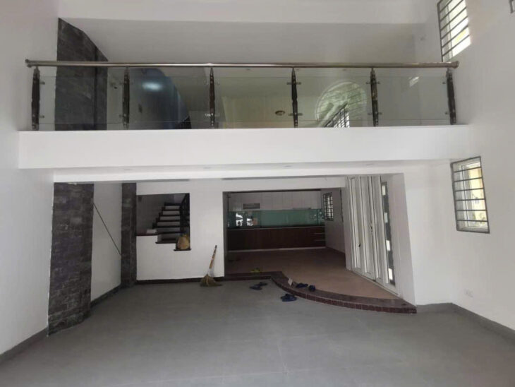 Nhà đẹp Cầu Diễn, lô góc, ô tô tránh, gara, kinh doanh khủng. Xung quanh tiện ích đẳng cấp. 60m2