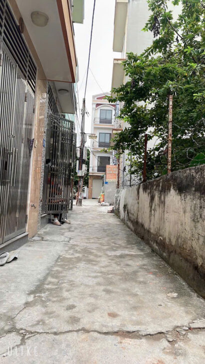 NHÀ DÂN XÂY VƯỢNG 4 TẦNG, 3 NGỦ, GẦN Ô TÔ – TRƯỜNG LÊ QUÝ ĐÔN, HÀNG XÓM ĐẠI GIA VINHOMES RIVERSIDE