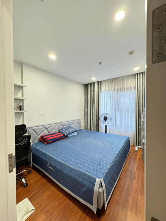 CHÍNH CHỦ GỬI BÁN CĂN 1N+ – 43M2- 3.3 TỶ- TÒA i4 – VINHOMES SMART CITY – FULL NỘI THẤT ĐẸP – GẦN