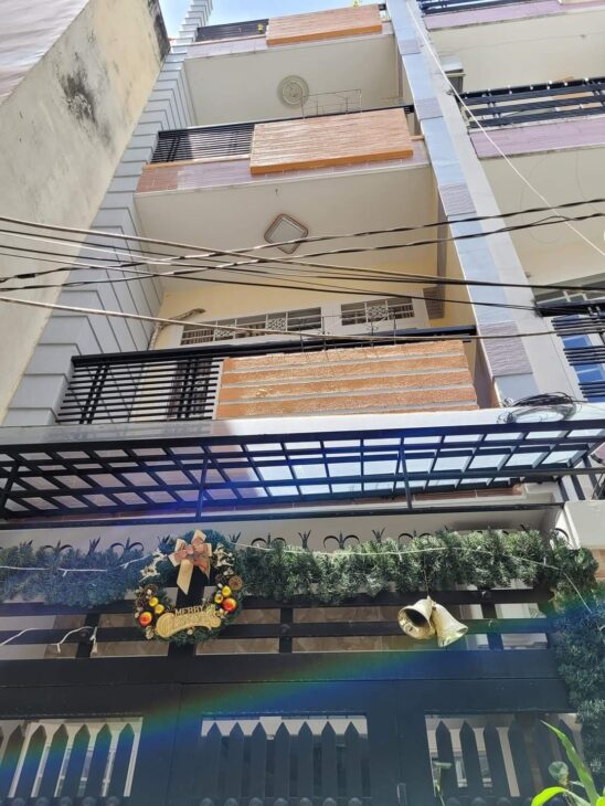 Bán nhà PHÚ NHUẬN, DUY TÂN, 50m2, 4 tầng, giá 6.1 tỷ.