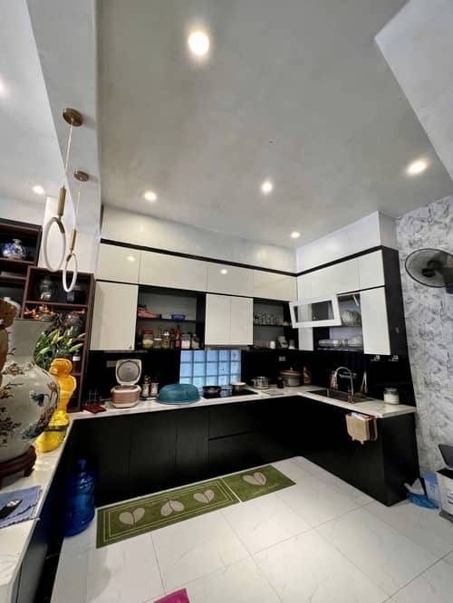 Trung Tâm Thanh Xuân – Nhà hấp dẫn Lô Góc – Ô Tô Đỗ Cửa – 20m Ra Phố – 4 Ngủ Đáp ứng yêu cầu ,