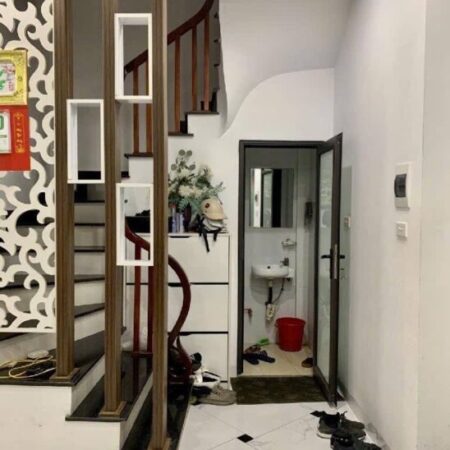 Bán nhà ngõ Linh Quang giá 6.48 tỷ, diện tích 35m2, 5 tầng, mặt tiền 5m Bán nhà ngõ Linh Quang giá 6.48 tỷ, diện tích 35m2, 5 tầng, mặt tiền 5m