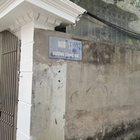 Bán nhà Đường Cống Đá giá 3.95 tỷ, diện tích 30m2, 5 tầng, mặt tiền 7m