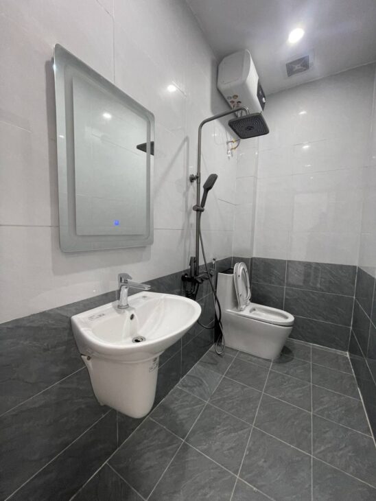 Bán nhà Kim Giang giá 6.9 tỷ, diện tích 32m2, 4 tầng, mặt tiền 4m