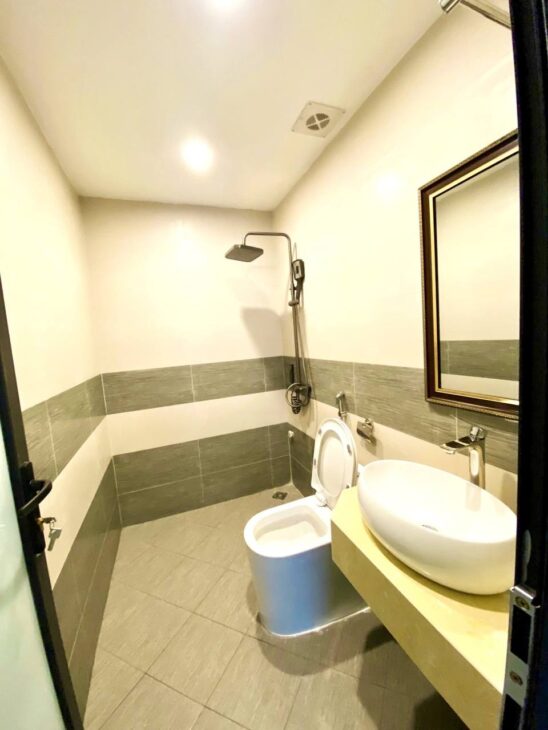 Bán nhà Bùi Xương Trạch giá 6.59 tỷ, diện tích 31m2, 5 tầng, mặt tiền 4m