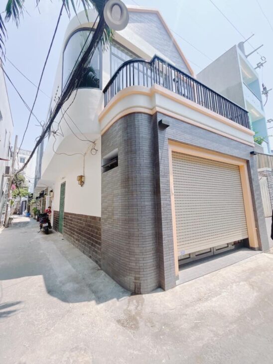 BÁN NHÀ 2 TẦNG – LÔ GÓC 2 MẶT TIỀN – NGAY TRUNG TÂM Q.7 – HẺM XE HƠI – 76M2 – 6,6 TỶ