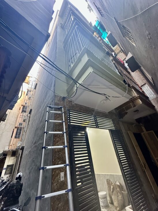 Bán nhà dịch vụ dòng tiền Lô Góc 5 tầng rẻ nhất thị trường hiện tại – Đống Đa Quận