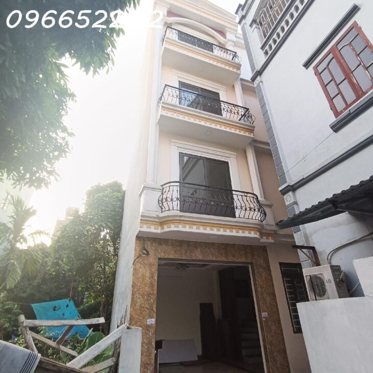 Bán Nhà 5 Tầng Phúc Lợi – Giá 4,55 Tỷ