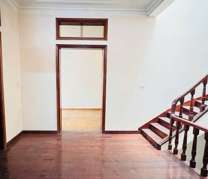 PHÂN LÔ SIÊU VIP TRẦN QUANG DIỆU – VỈA HÈ – NGÕ THÔNG OTO TẢI TRÁNH NHAU – KINH DOANH VĂN PHÒNG