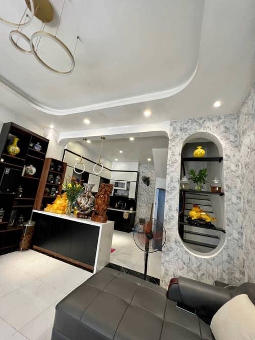 Trung Tâm Thanh Xuân – Nhà hấp dẫn Lô Góc – Ô Tô Đỗ Cửa – 20m Ra Phố – 4 Ngủ Đáp ứng yêu cầu ,