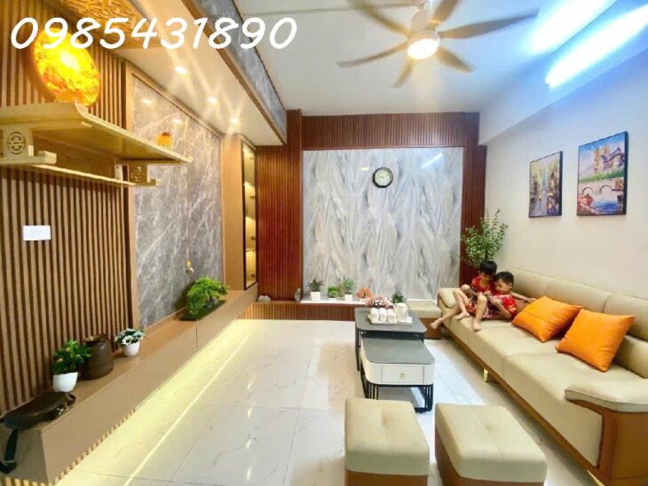 Sự Thật Sở Hữu Căn Hộ 3 Phòng Ngủ, Sân Vườn BBQ Đẹp Như Mơ Tại Đền Lừ 1, Chỉ 3.x Tỷ