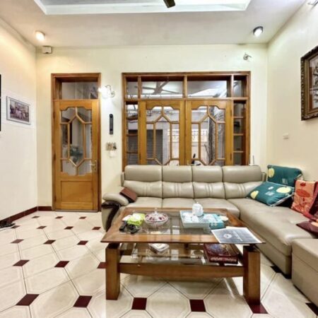 ⚜️ Nhà Mặt ngõ 25 Vũ Ngọc Phan, Đống Đa, Ô tô tránh, 90m2 5T MT 5m, Chỉ 22.5 Tỷ ⚜️