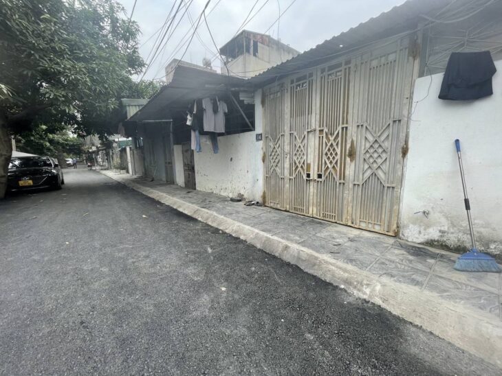 Bán nhà Nguyễn Khoái giá 5.8 tỷ, diện tích 50m2, C4, mặt tiền 4.6m