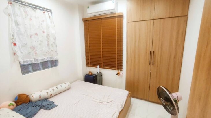 Bán nhà cực hiếm đường Nguyễn Trãi giá 1.85 tỷ, diện tích 50m2, tầng 3, mặt tiền 3m