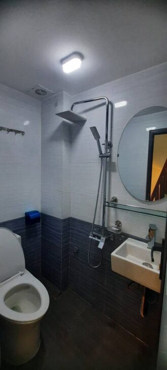 Bán nhà phố Đông Thiên giá 6.15 tỷ, diện tích 36m2, 4 tầng, mặt tiền 4.5m