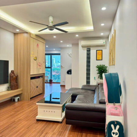 Bán nhà Lê Trọng Tấn, Hà Đông, phân lô, nhà mới tinh, ngõ Ô tô, kinh doanh 37mx5 tầng 7.75 tỷ.