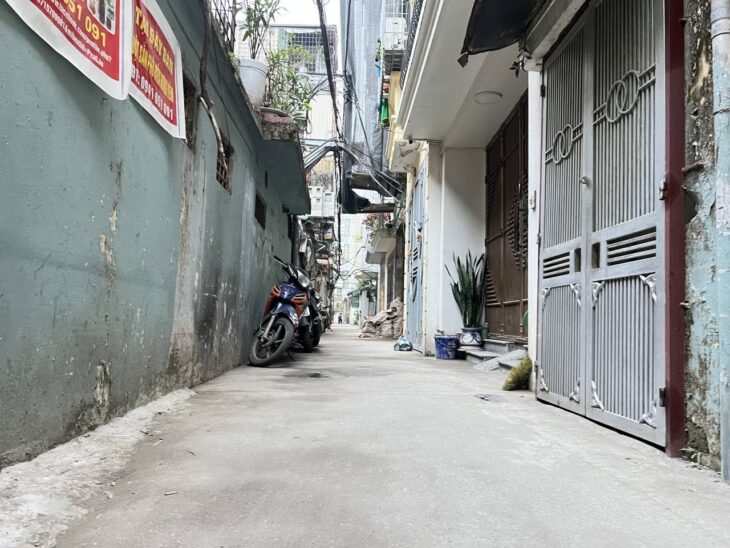 Bán nhà Tân Mai giá 3.28 tỷ, diện tích 25m2, 3 tầng, mặt tiền 4m