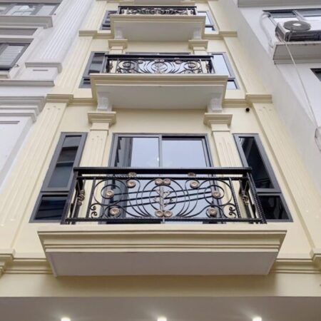 NHÀ ĐỘI CẤN – 45M2 – 5 TẦNG – 6.5 TỎI Chủ nhà cần tiền gấp, thiện chí bán giá tốt, bay nhanh