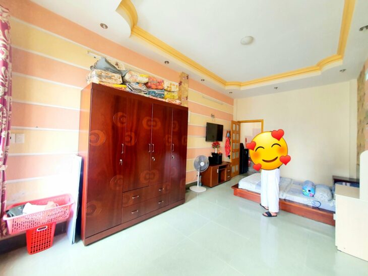 Nhỉnh 4 tỷ, gần hẻm xe hơi, NGUYỄN KIỆM, PN, 5m x 9m, 3 phòng