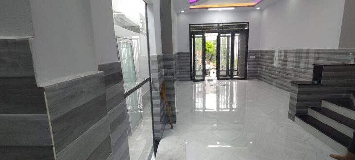 Bán nhà BÌNH QUỚI, 3 phòng ngủ, 5m x 15m, giá chỉ 4.7 tỷ.