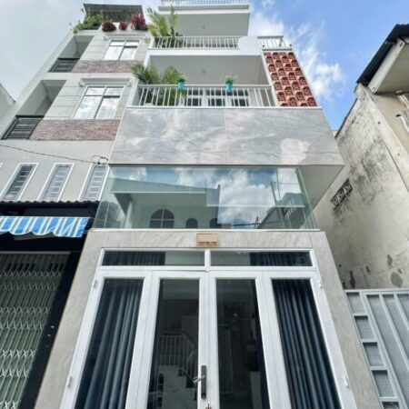 Nhà 4 Tầng Ngọc Thụy Long Biên, 43m², Nội thất tiền tỷ, Giá Hấp Dẫn!”