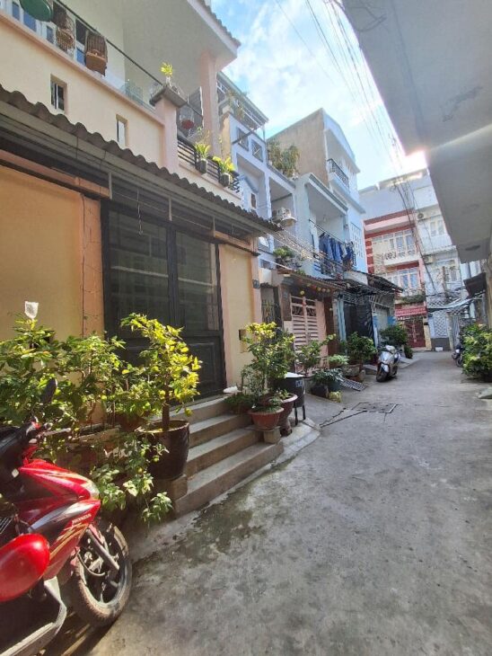 BÁN NHÀ 4 TẦNG, 48M2, PHÚ THUận, Q.7, GIÁ 7,2 TỶ, SỔ HỒNG