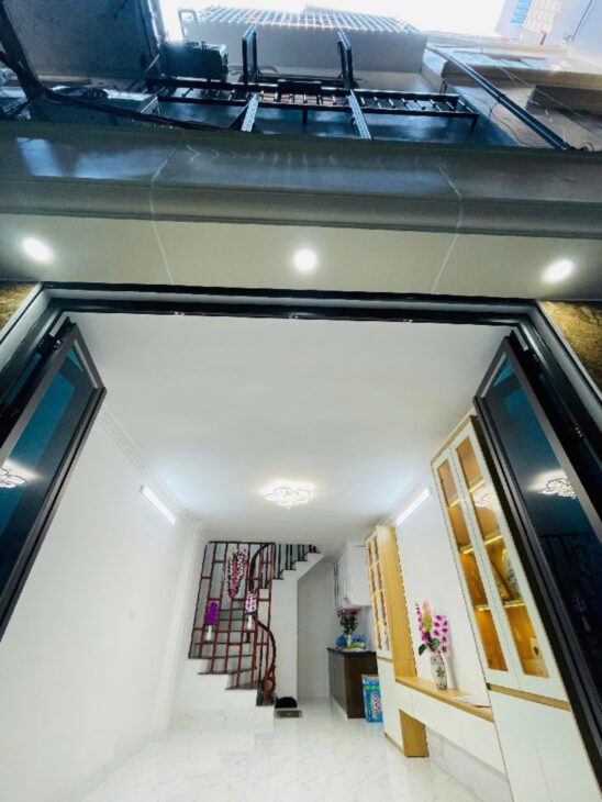 NHÀ PHỐ KHƯƠNG TRUNG – Ở LUÔN – NHÀ 4 TẦNG- 3,6M MẶT TIỀN -NỘI THẤT MỚI ĐẸP – GIÁ CHỈ NHỈNH 5T