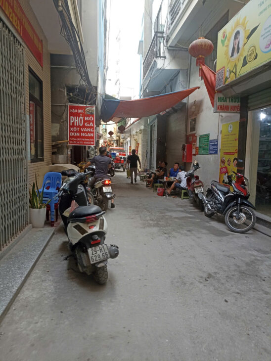 BÁN NHÀ CẤP 4-LÔ GÓC 3 MẶT THOÁNG – Ô TÔ ĐỖ CỬA VÀO NHÀ – SÁT HỒ ĐẦM HỒNG – VÀNH ĐAI 2,5 – Ở SƯỚNG