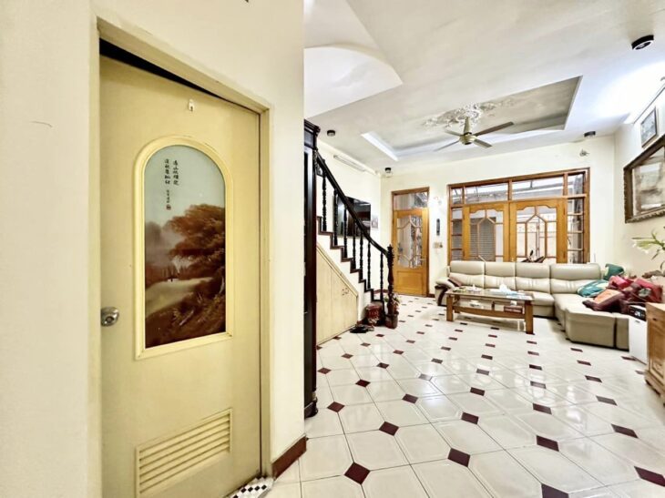 ⚜️ Nhà Mặt ngõ 25 Vũ Ngọc Phan, Đống Đa, Ô tô tránh, 90m2 5T MT 5m, Chỉ 22.5 Tỷ ⚜️