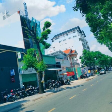 LẠI BÁN HÀNG KHỦNG Ở THẢO ĐIỀN. Dt:2.300m2. Thổ cư :100% Giá:148tr/m2 Bán lô đất mặt tiền đường 64. LẠI BÁN HÀNG KHỦNG Ở THẢO ĐIỀN. Dt:2.300m2. Thổ cư :100% Giá:148tr/m2 Bán lô đất mặt tiền đường 64.