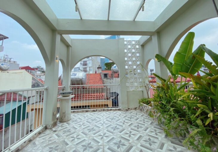 Bán nhà TÂY HỒ đẹp lung linh , ô tô qua cửa 52m2 giá 12 tỷ