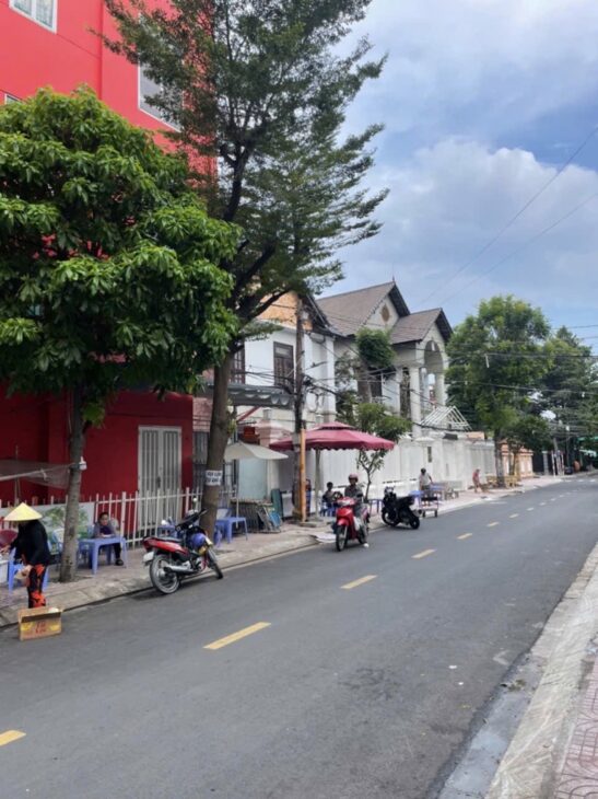 Mặt tiền đường số 5 Tạ Quang Bửu 4×20 P5 Q8 chỉ 14 tỷ 4