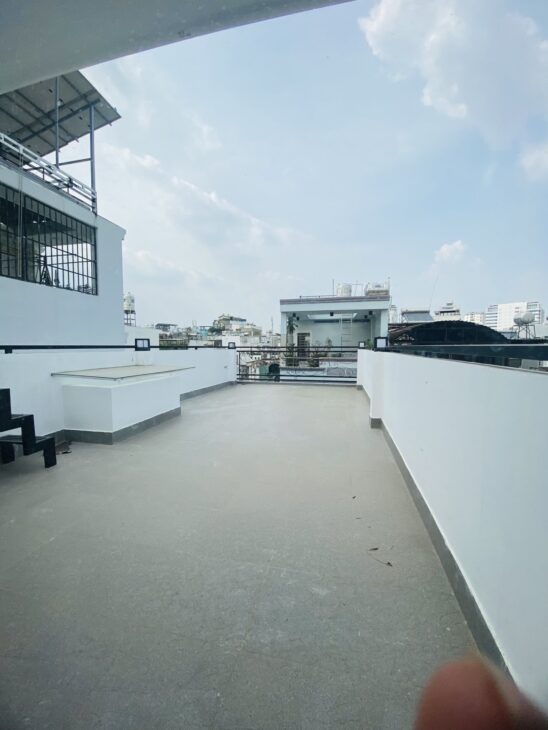 Nhà LÊ VĂN SỸ, bán gấp, 48m2, 5 tầng, chỉ 7.2 tỷ.