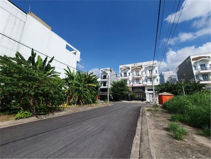 Mặt tiền đường số 2 Lê Bôi 9×21 178m2 P7 Q8 chỉ 7 tỷ 1