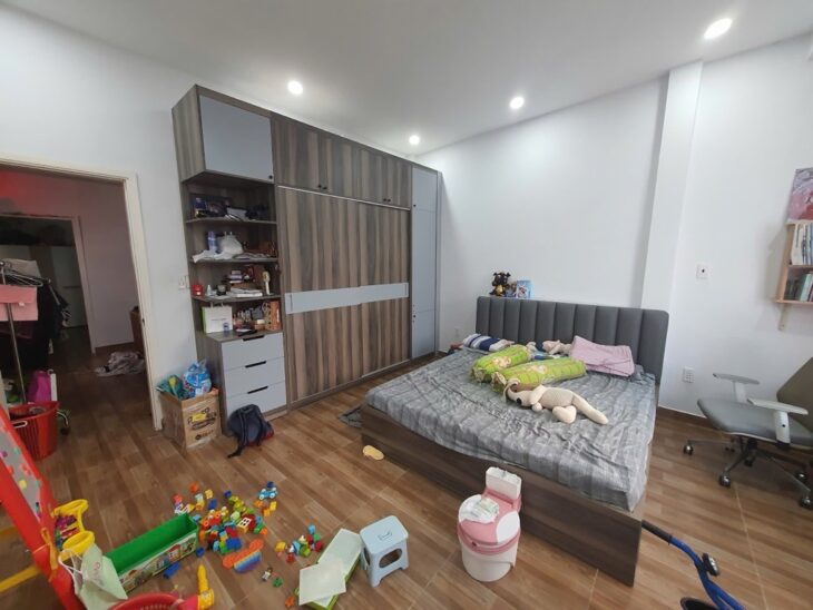 Hẻm 141 Tám Danh, 4.4×15, nhà thoáng sáng chỉ 6 tỷ 8