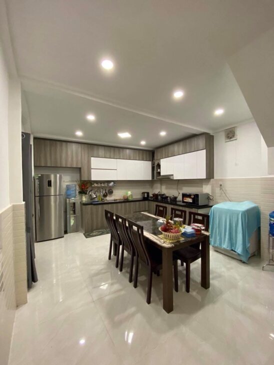 NHÀ ĐẸP P2 QUẬN 8 – GIÁP QUẬN 5 – SÁT MẶT TIỀN – 50M2 – NỞ HẬU – CHỈ 6 Tỷ TL