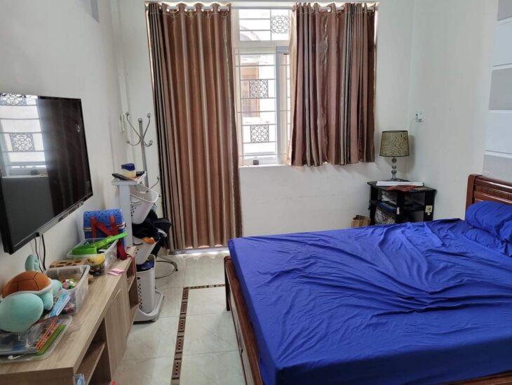 Bán nhà PHÚ NHUẬN, DUY TÂN, 50m2, 4 tầng, giá 6.1 tỷ.