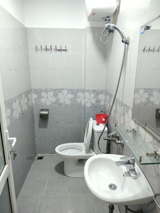 Bán nhà ngõ 325 kim ngưu 5 tầng long lanh dân xây ở ngay hai bà trưng
