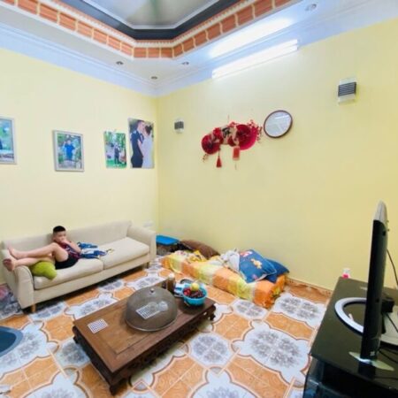 BÁN NHÀ KIM GIANG, THANH TRÌ, VÀI CHỤC MÉT RA Ô TÔ, 46M2, 6.9 TỶ